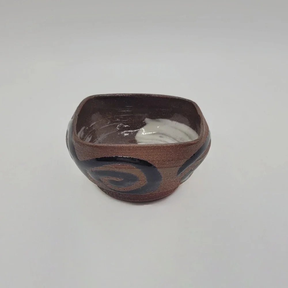Kyoto Kiyomizu-yaki Japanese Studio Pottery Tea Bowl Brown Black Swirl Chawan